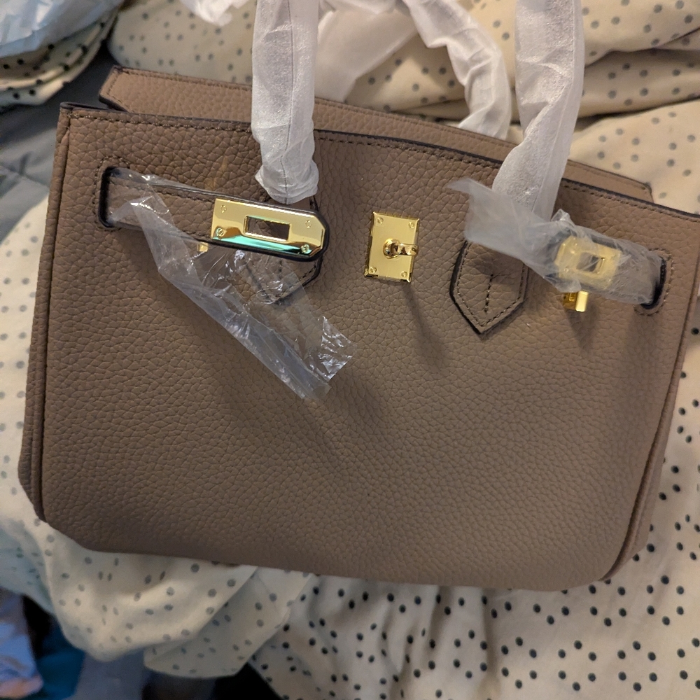 Chic Taupe Satchel with Gold Accents - Picture 4 of 5